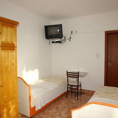 Mm Kovacevic Apartments Petrovac Exterior foto
