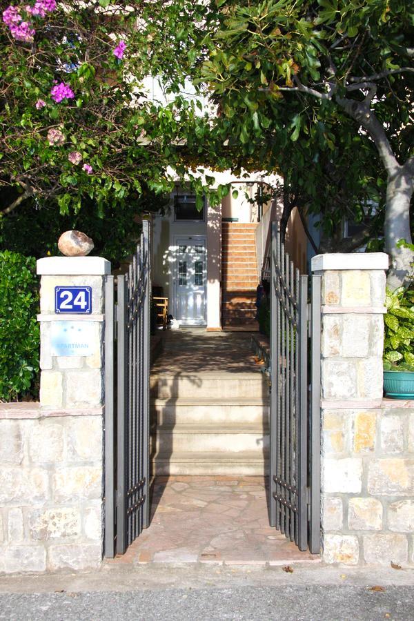 Mm Kovacevic Apartments Petrovac Exterior foto