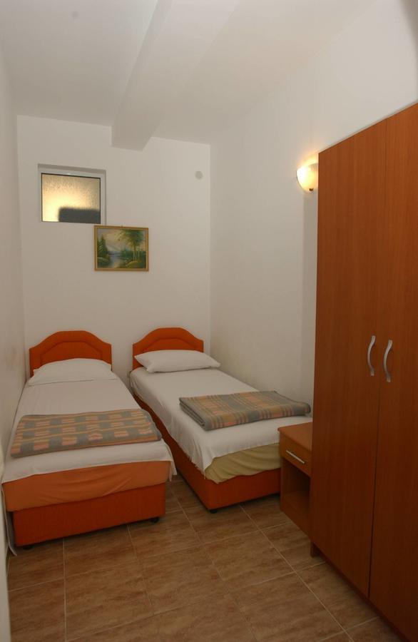 Mm Kovacevic Apartments Petrovac Exterior foto
