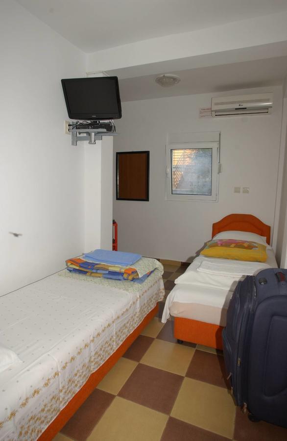 Mm Kovacevic Apartments Petrovac Exterior foto
