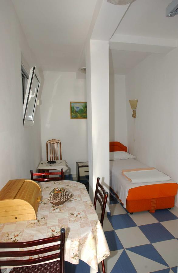Mm Kovacevic Apartments Petrovac Exterior foto