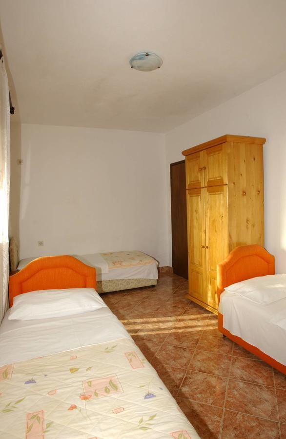 Mm Kovacevic Apartments Petrovac Exterior foto