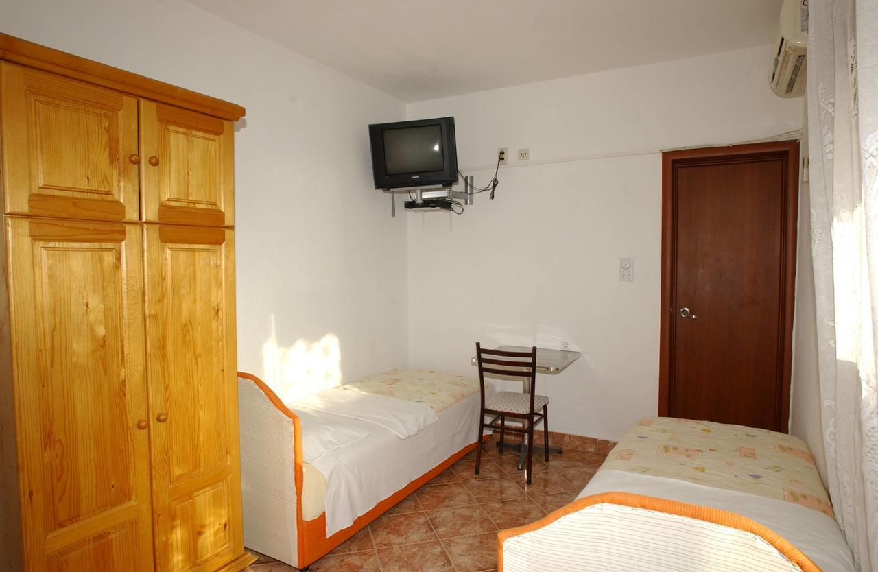 Mm Kovacevic Apartments Petrovac Exterior foto